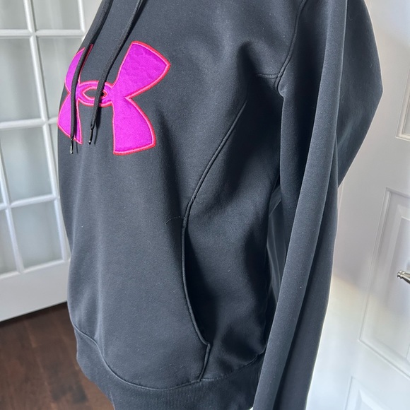 Under Armour Sz Large Black Hoodie with Pink Big Logo - Picture 3 of 6